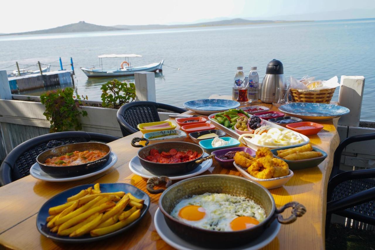 Qcunda Otel Ayvalı Eksteriør bilde